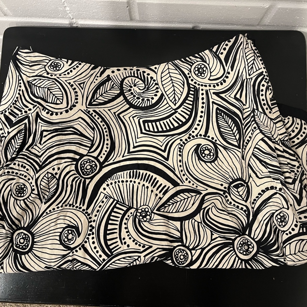 White House Black Market Monochrome Abstract Skirt